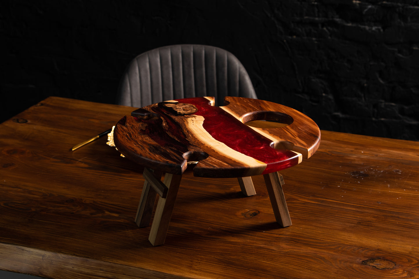 Vinni stol iz drevesa in epoksidnega smola ročnega dela | KRAS WOOD DESIGN