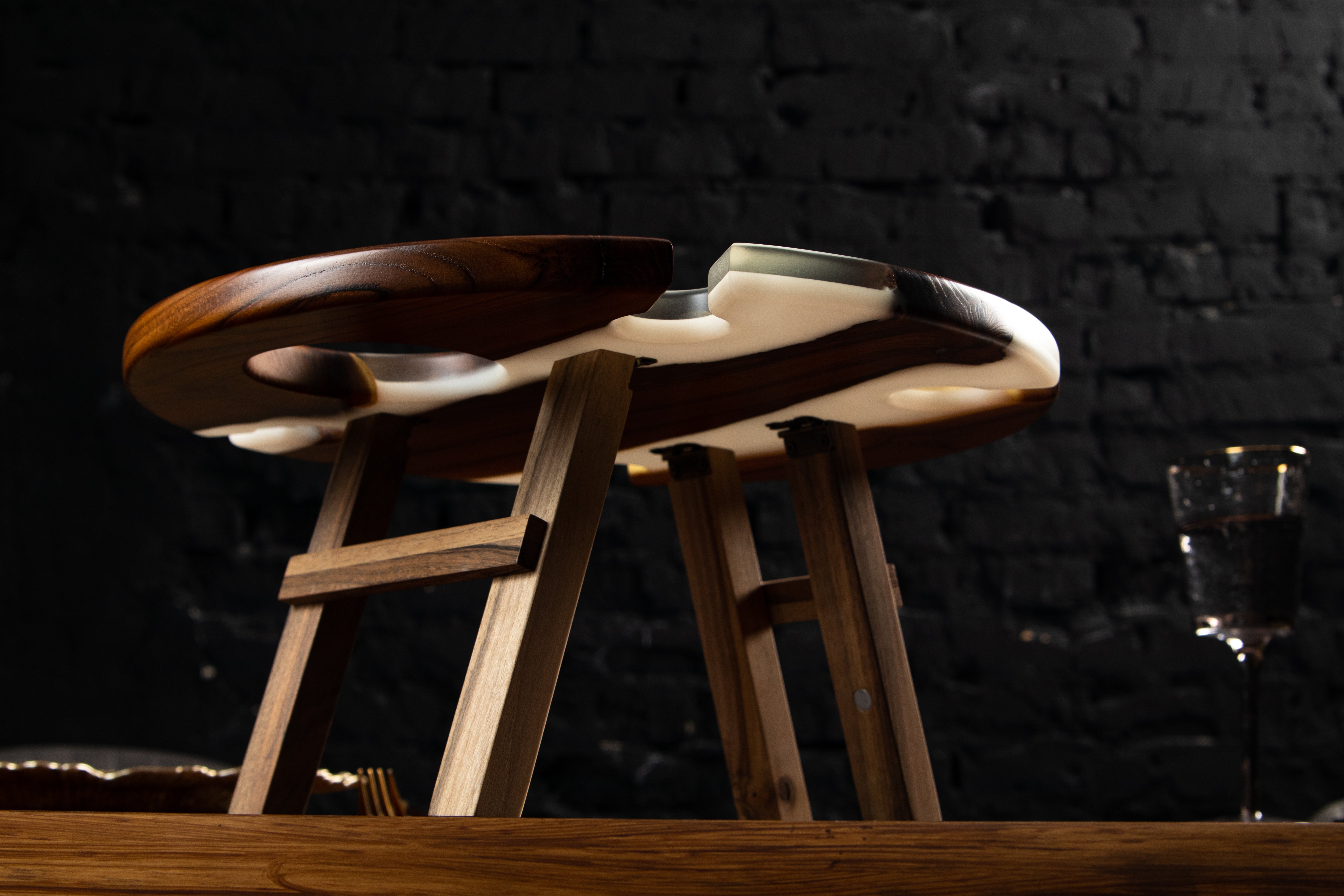 Wine table made of wood and epoxy resin | KrasWood