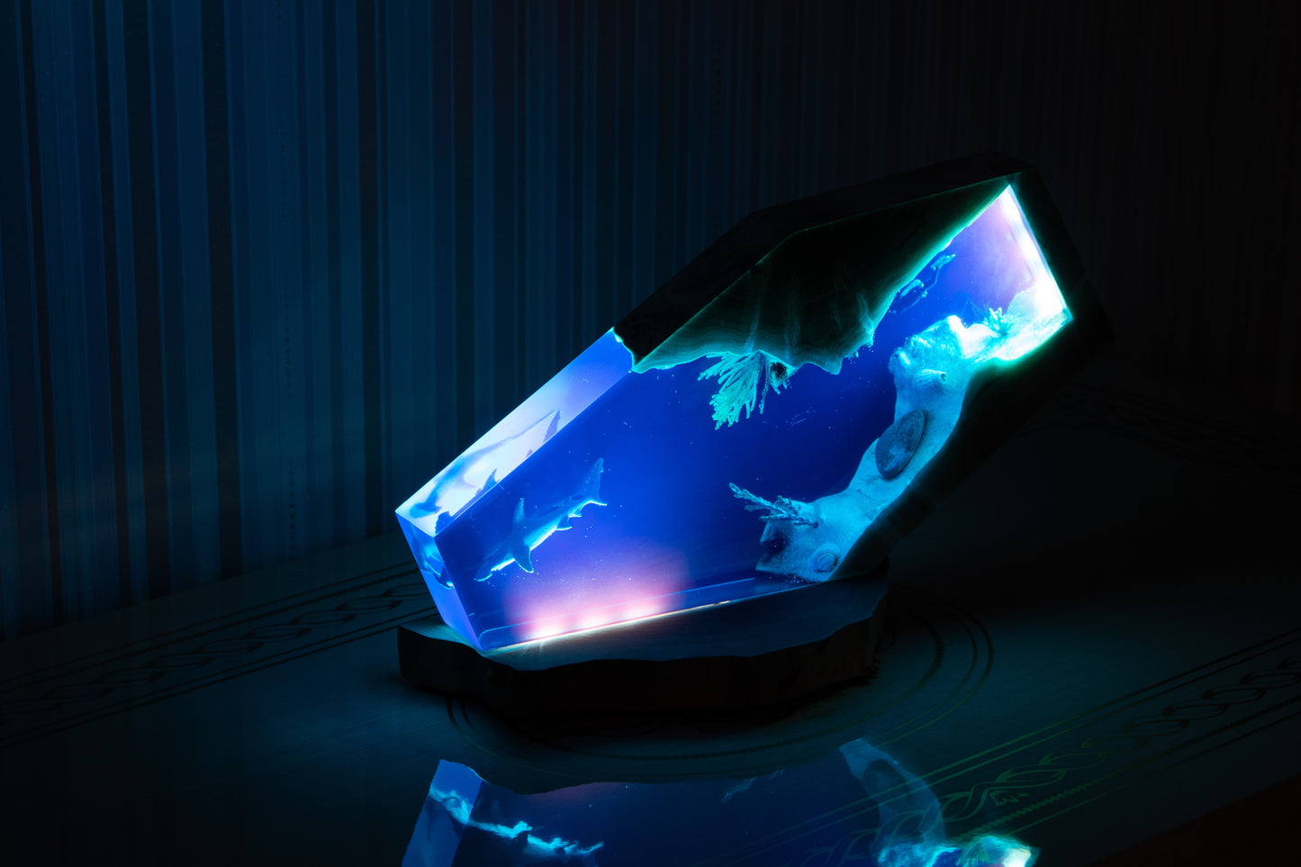 Handcrafted lamp made of wood and epoxy resin | KrasWood