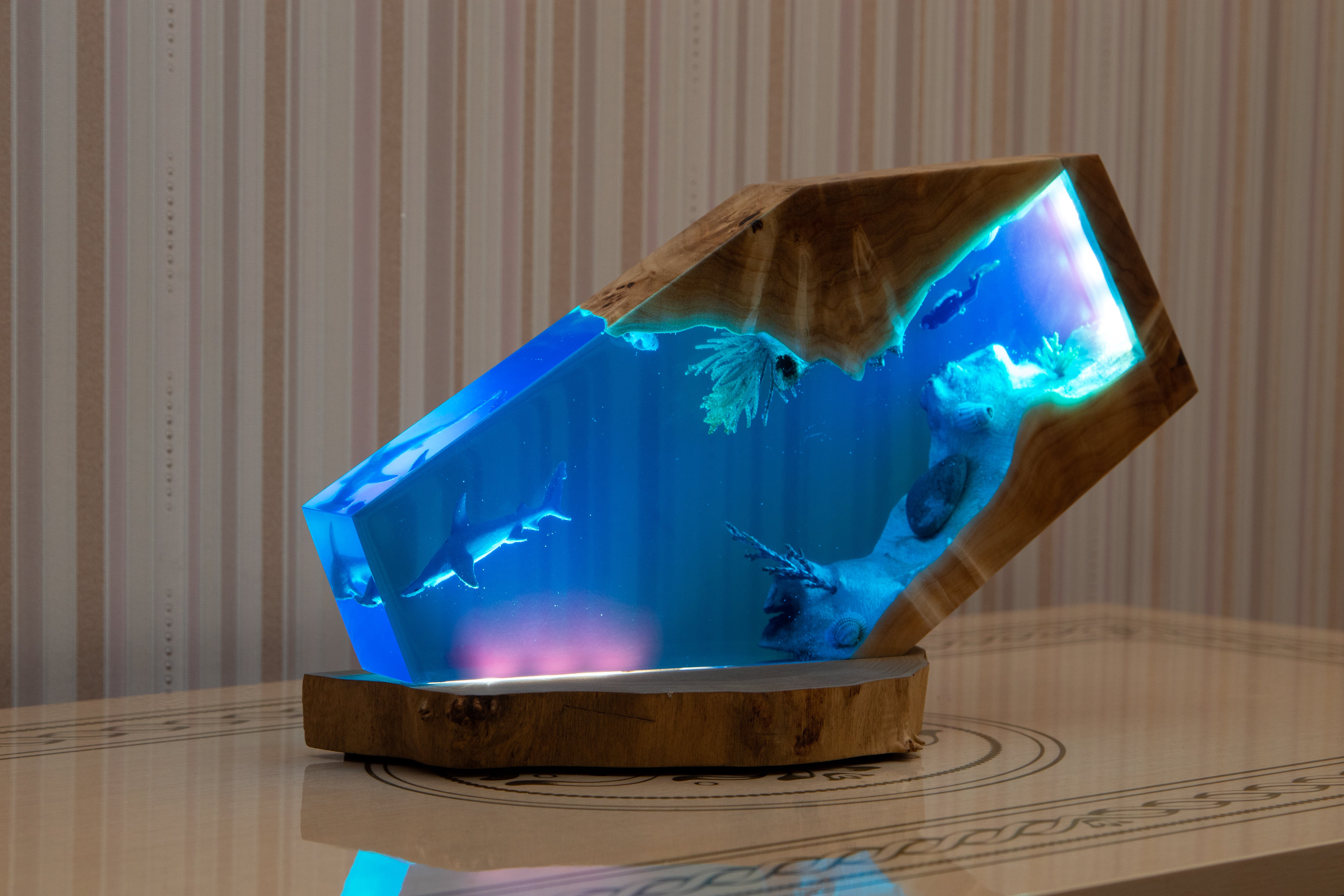 Handcrafted lamp made of wood and epoxy resin | KrasWood