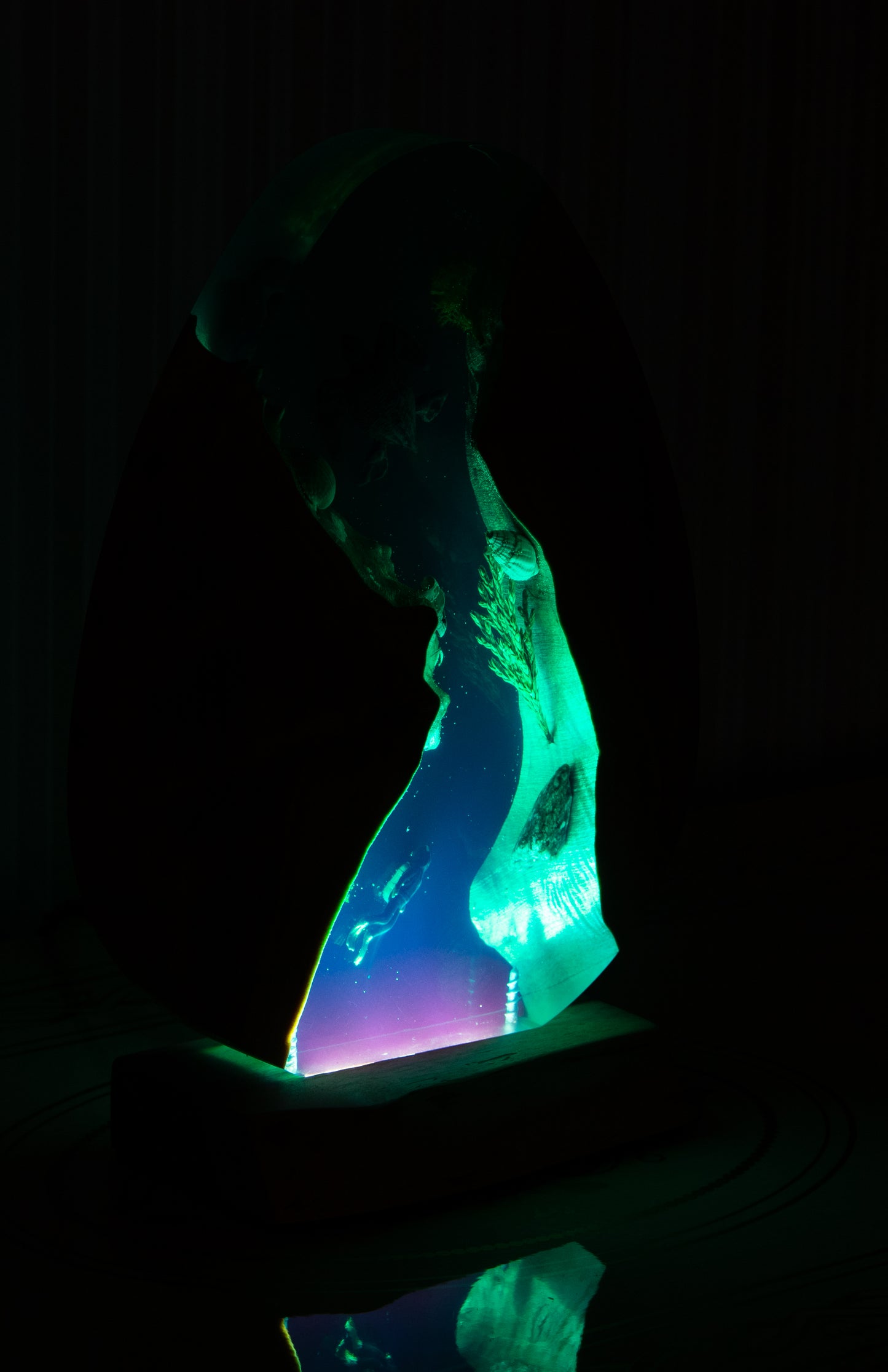 Handcrafted lamp made of wood and epoxy resin | KrasWood