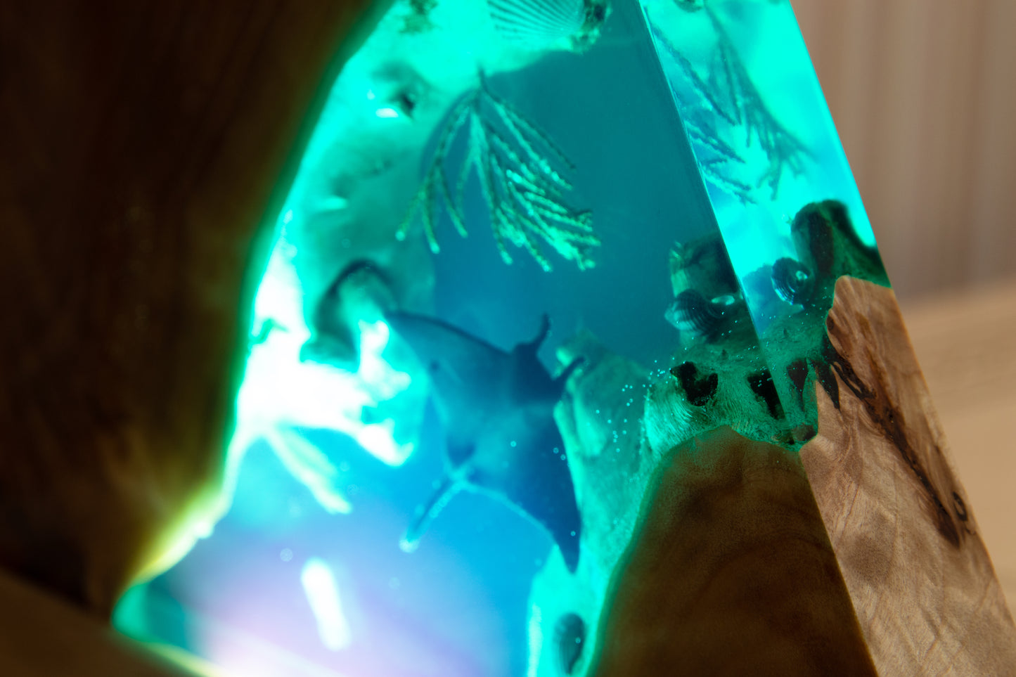 Handcrafted lamp made of wood and epoxy resin | KrasWood