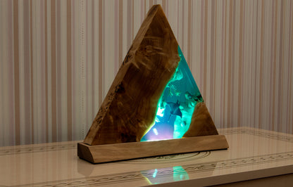 Handcrafted lamp made of wood and epoxy resin | KrasWood