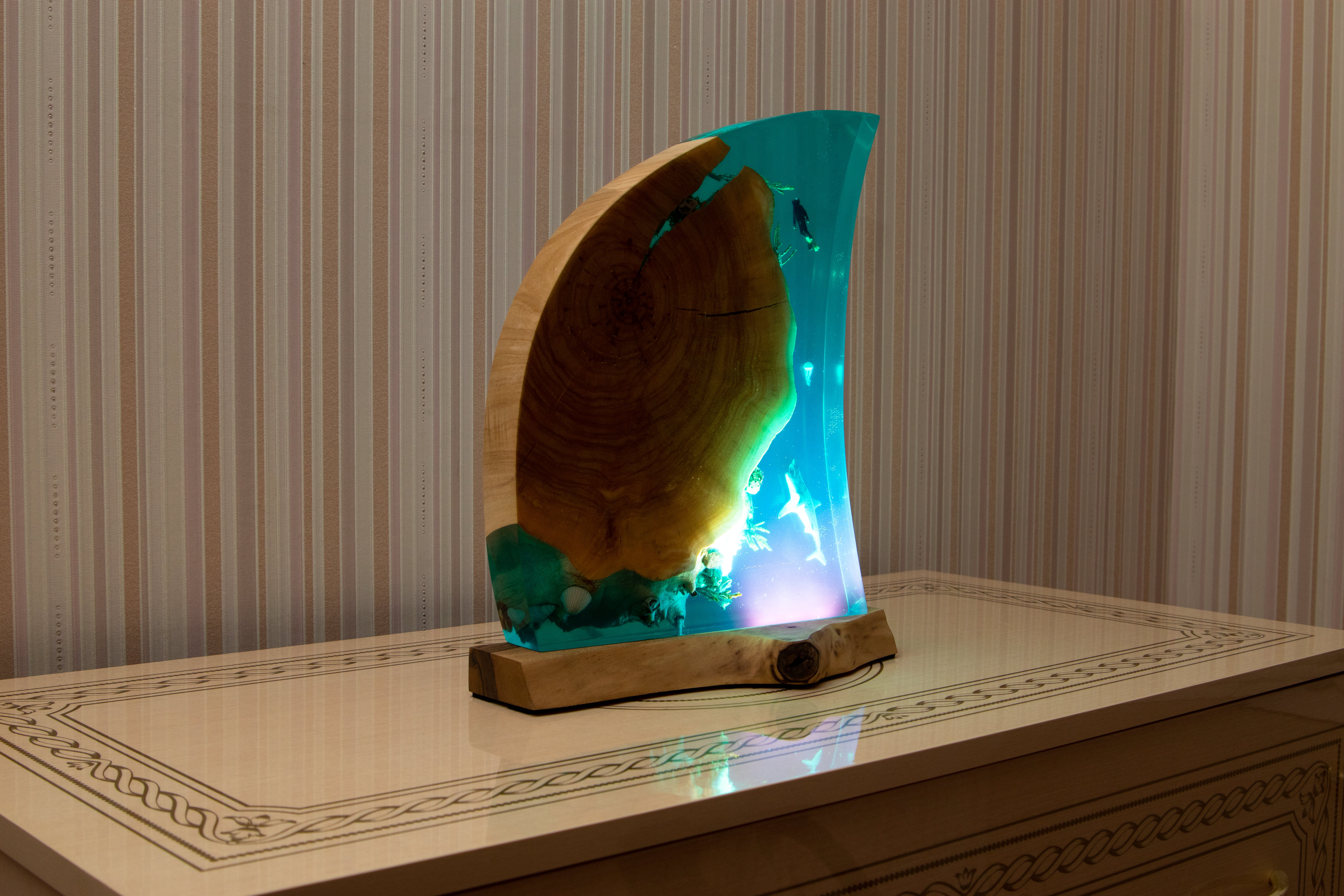 Handcrafted lamp made of wood and epoxy resin | KrasWood