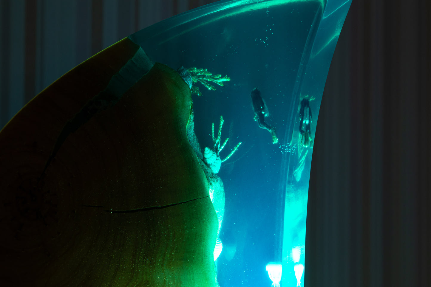 Handcrafted lamp made of wood and epoxy resin | KrasWood