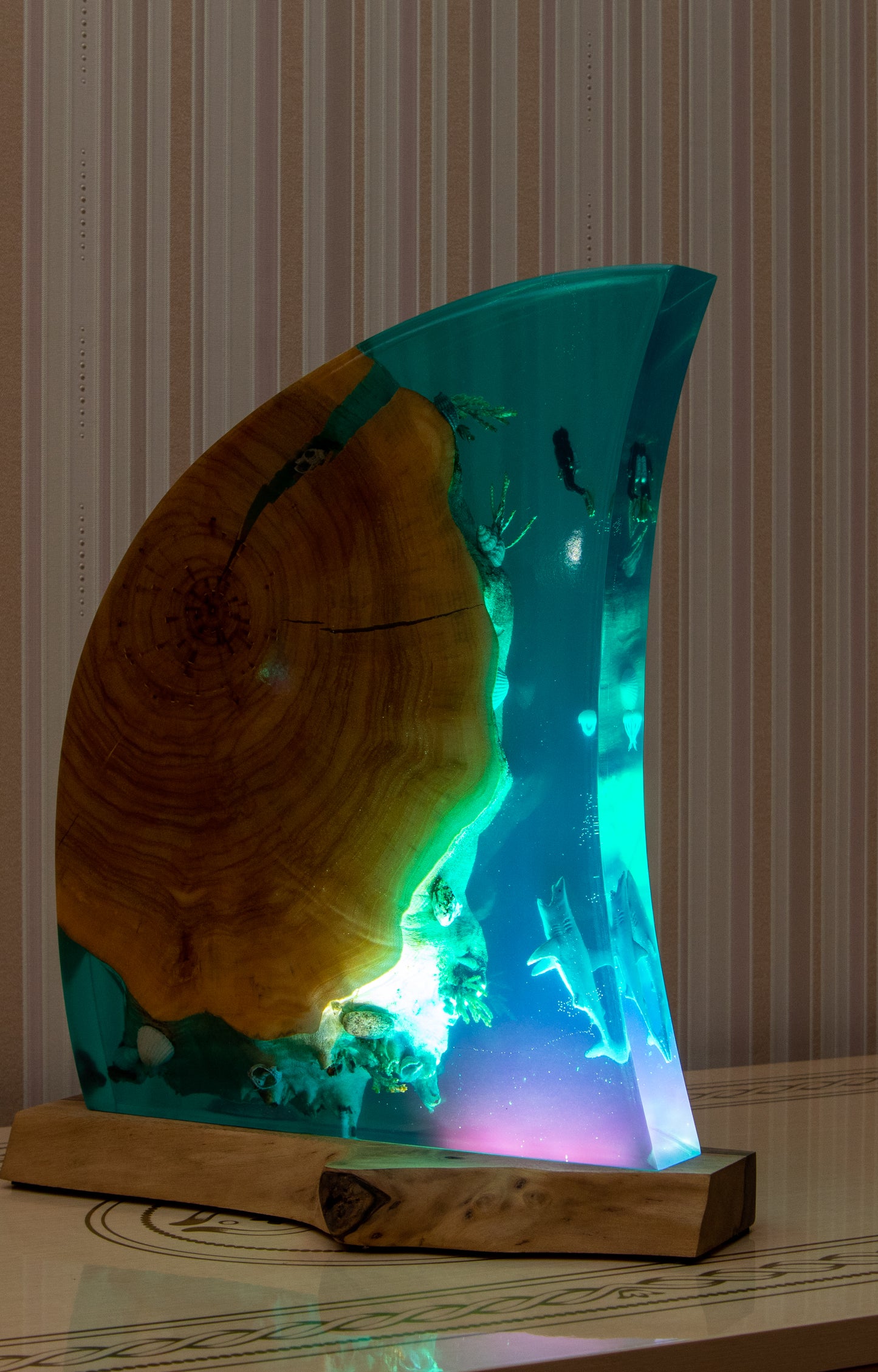 Handcrafted lamp made of wood and epoxy resin | KrasWood
