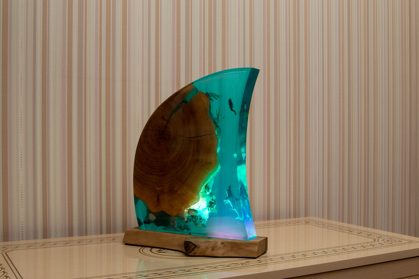 Handcrafted lamp made of wood and epoxy resin | KrasWood