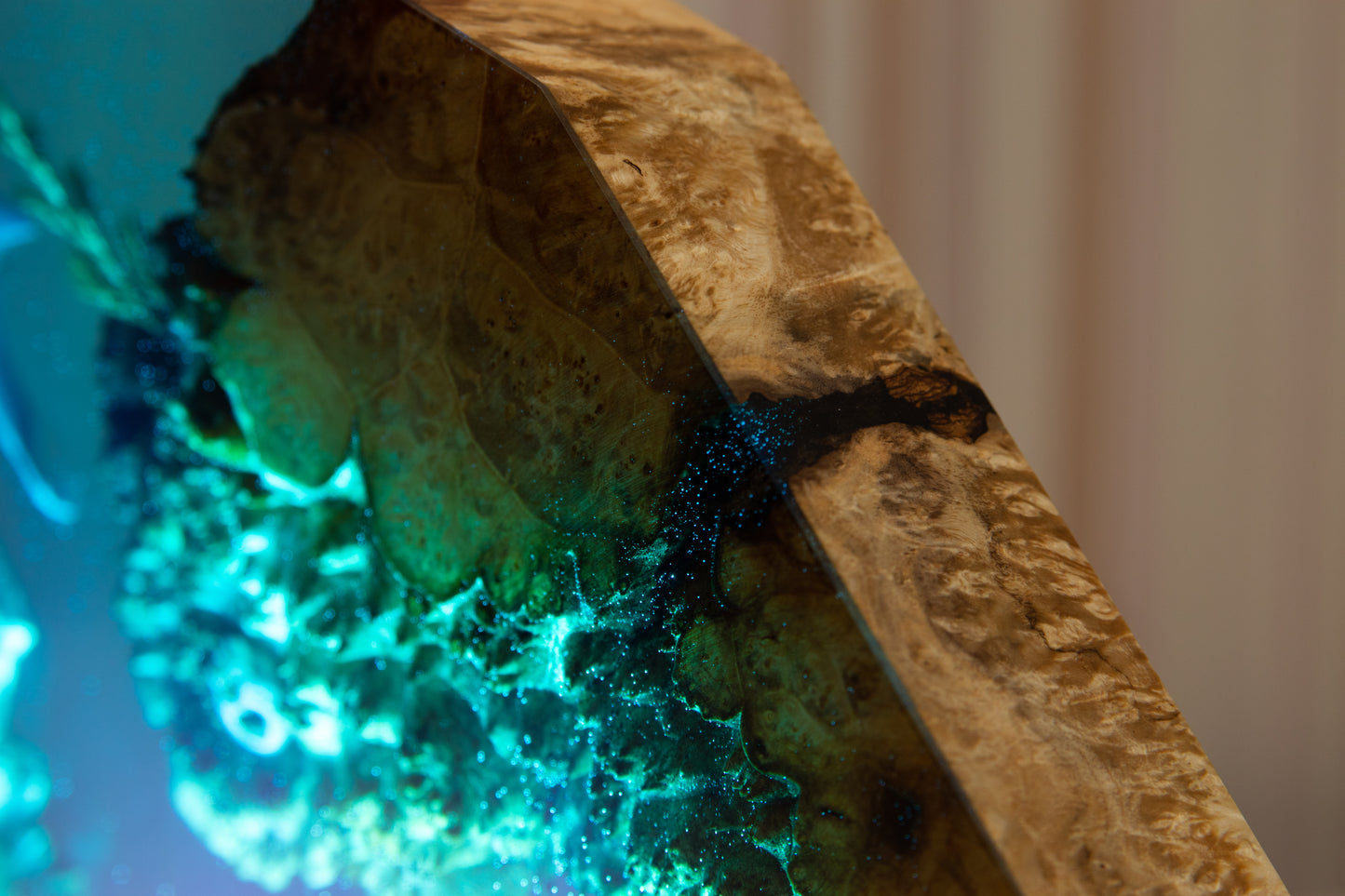 Handcrafted lamp made of wood and epoxy resin | KrasWood
