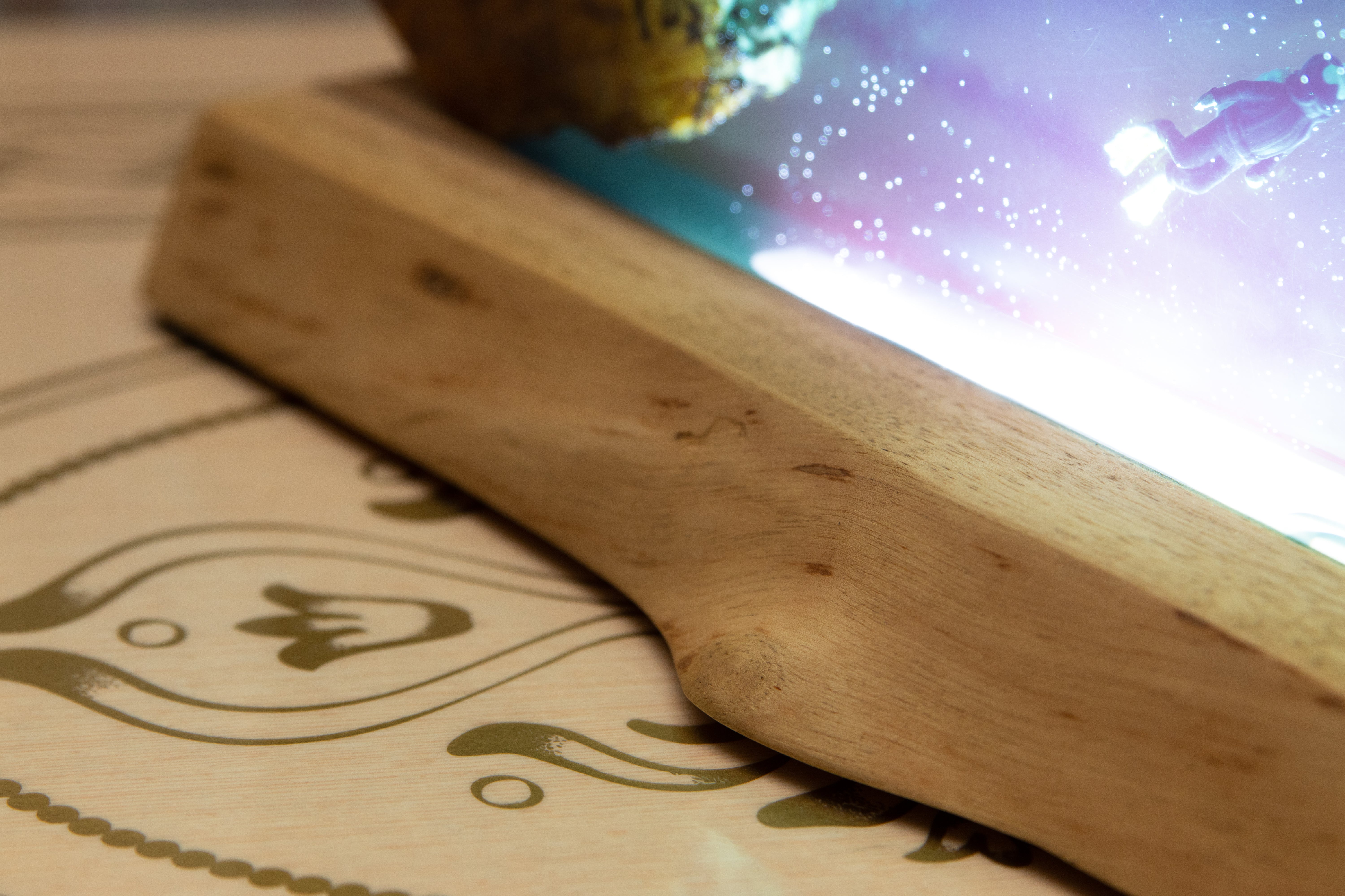 Handcrafted lamp made of wood and epoxy resin | KrasWood