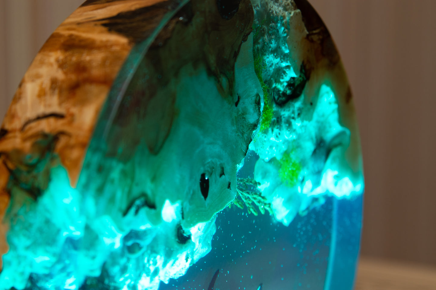 Handcrafted lamp made of wood and epoxy resin | KrasWood