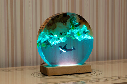 Handcrafted lamp made of wood and epoxy resin | KrasWood