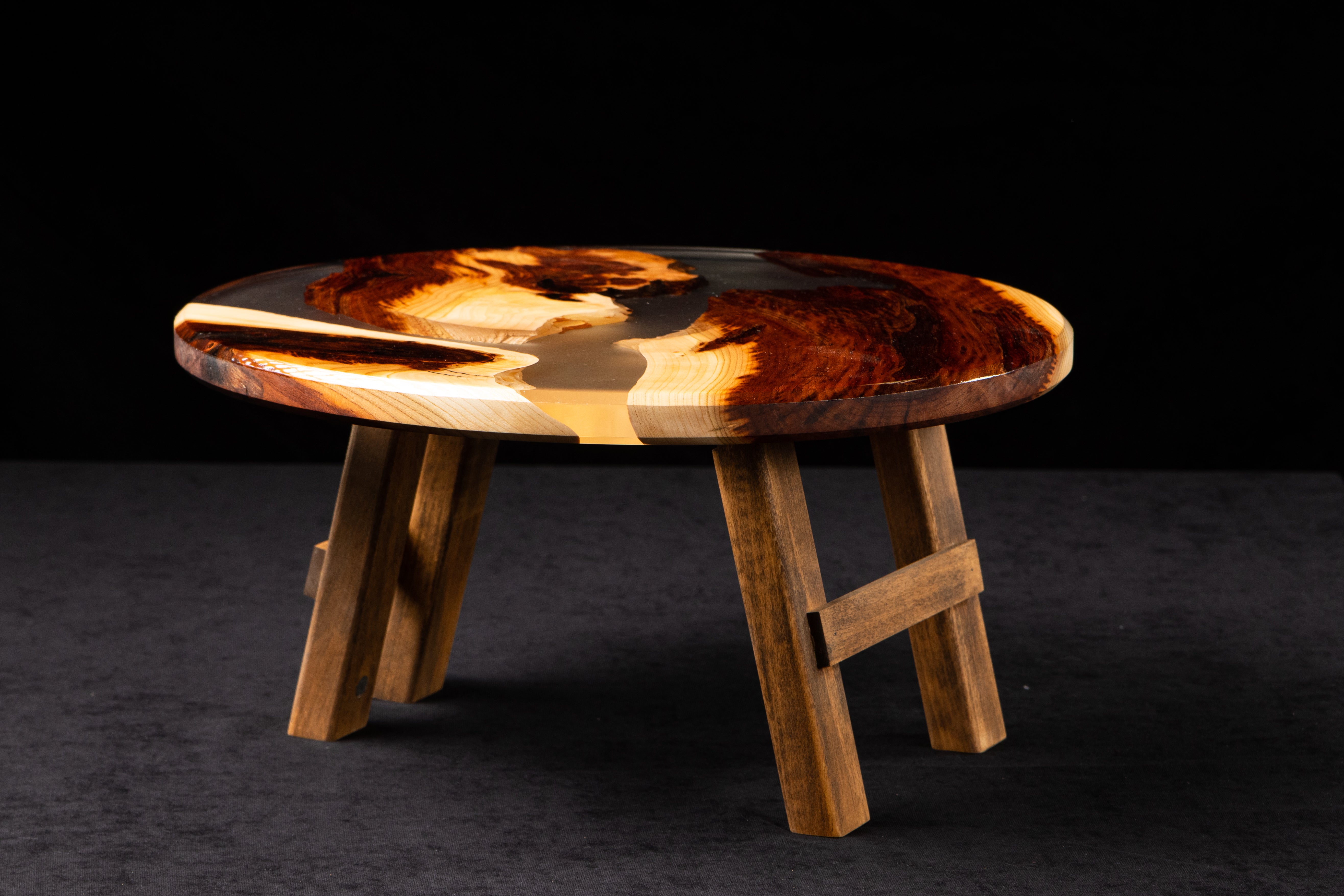 Wine table made of wood and epoxy resin | KrasWood