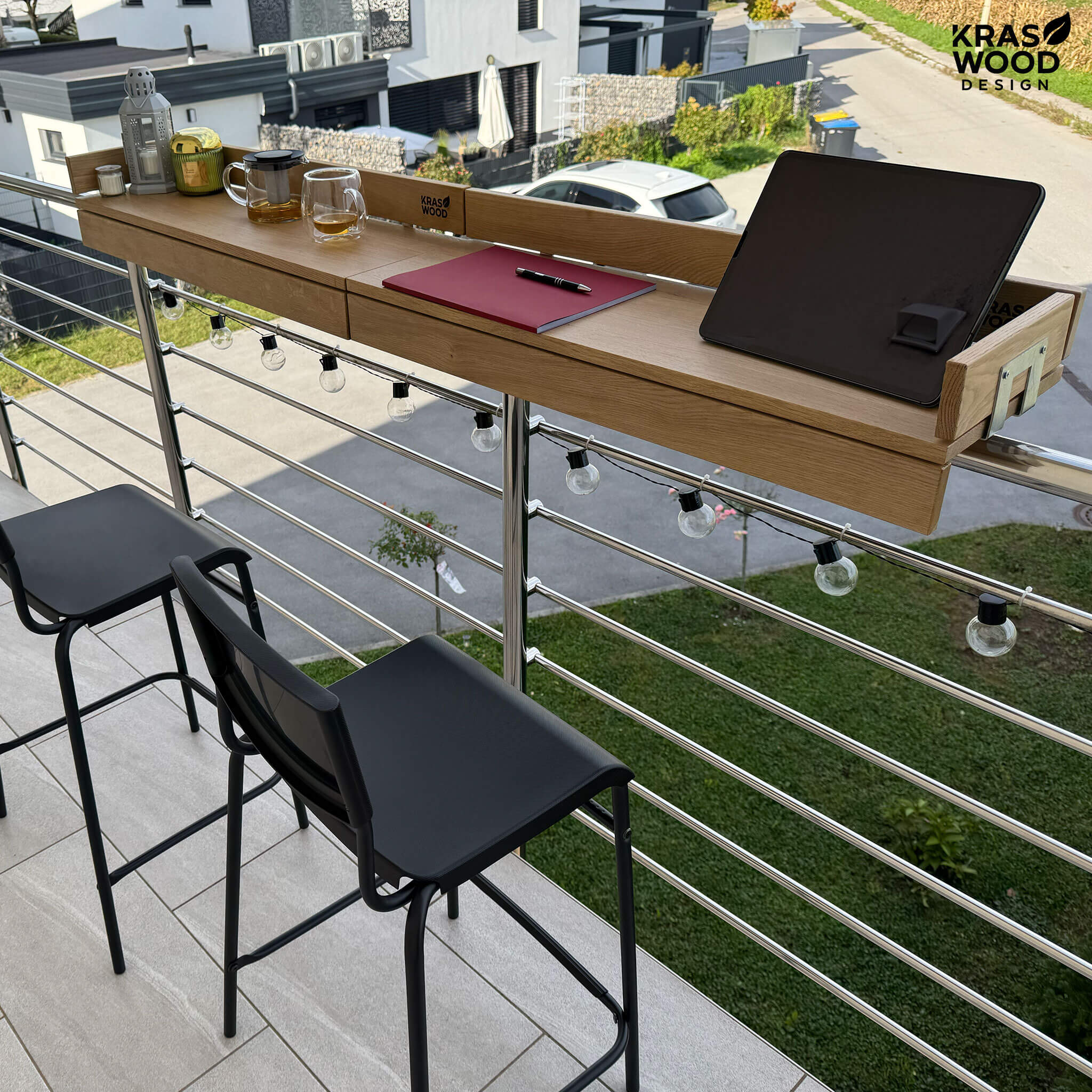 balkontisch-klappbar-holz-balcony-table-small-balcony-balkon-ideen-für kleine Balkone