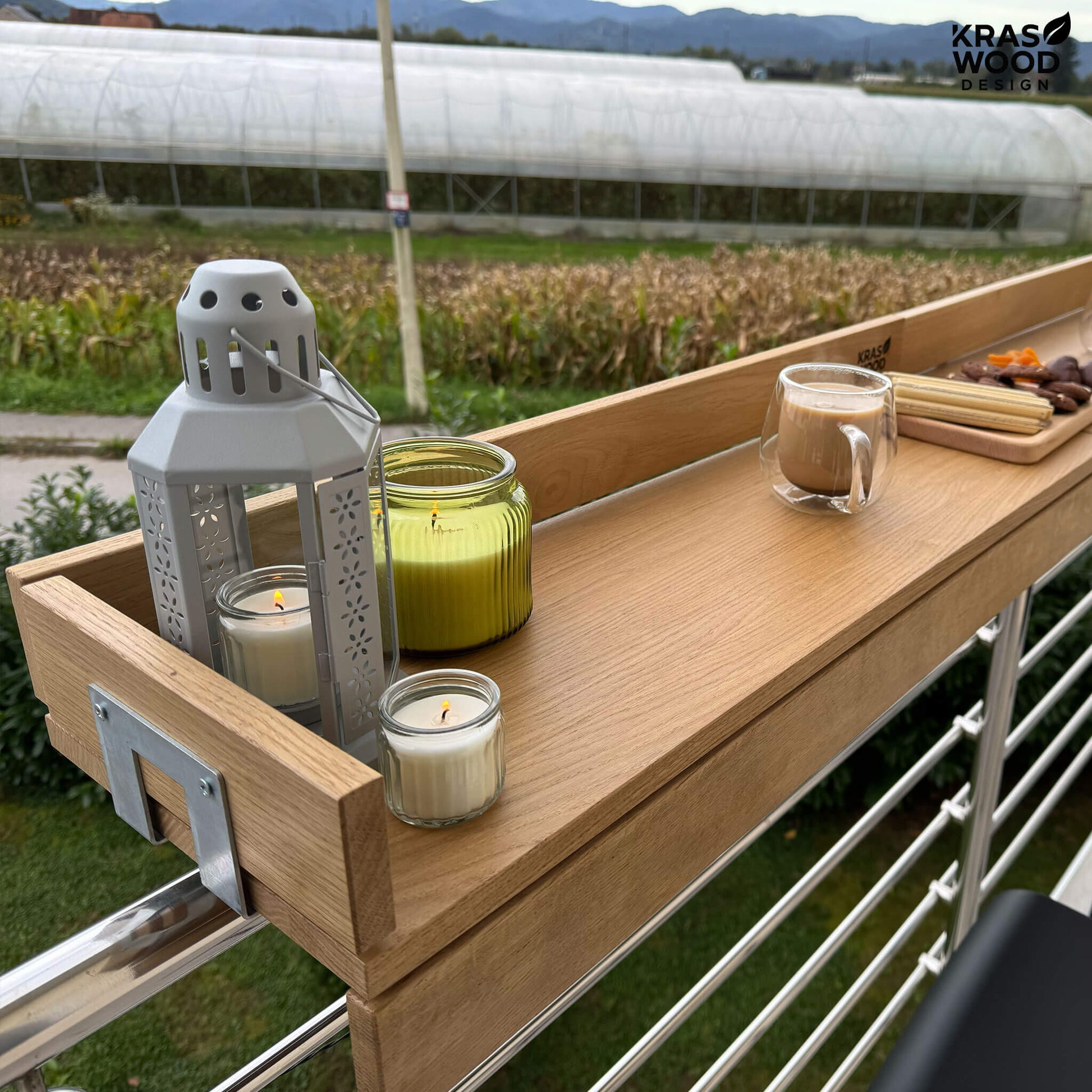 balkontisch-klappbar-holz-balcony-table-small-balcony-balkon-ideen-für kleine Balkone